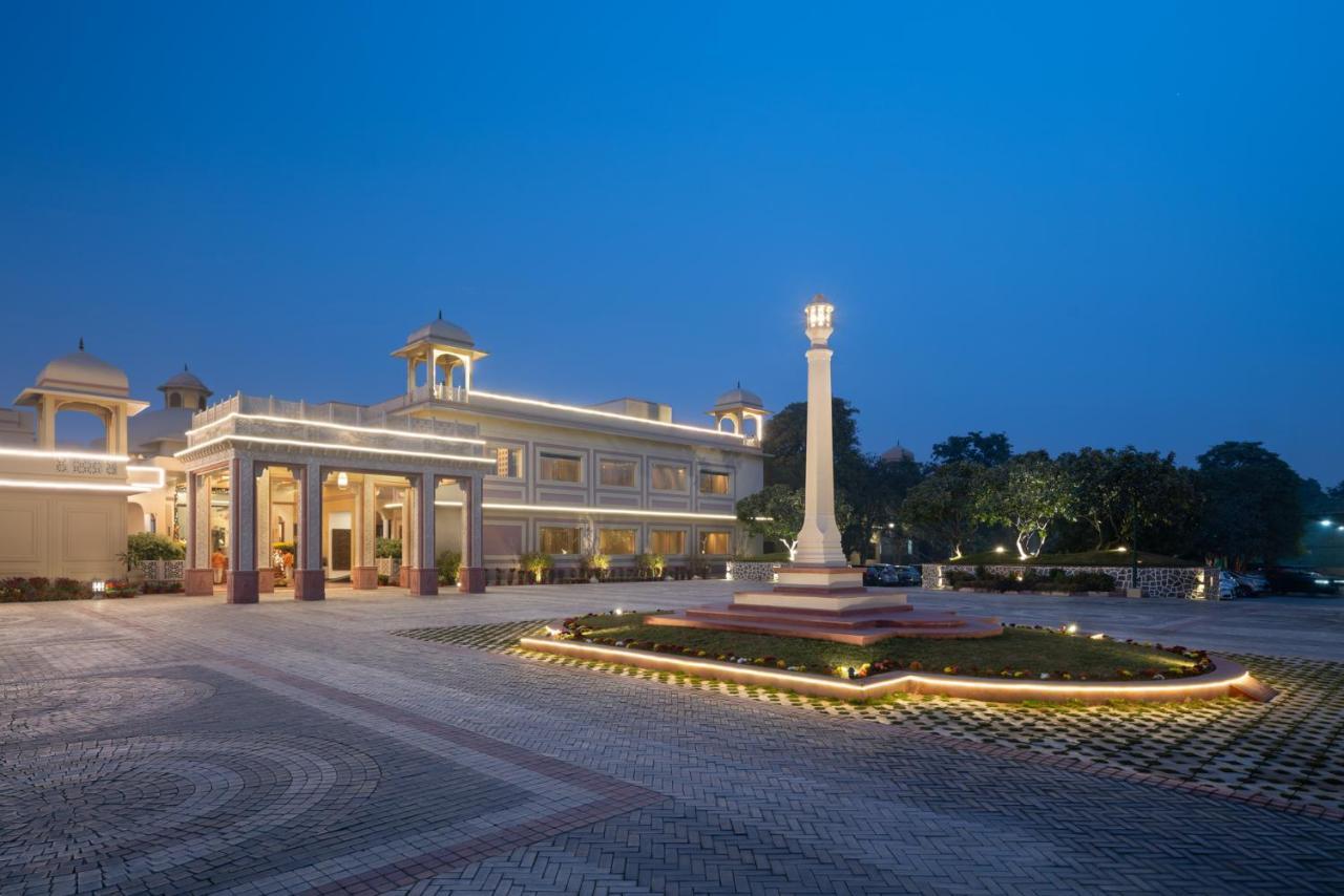 Heritage Village Resort & Spa Manesar-Гургаон Екстериор снимка