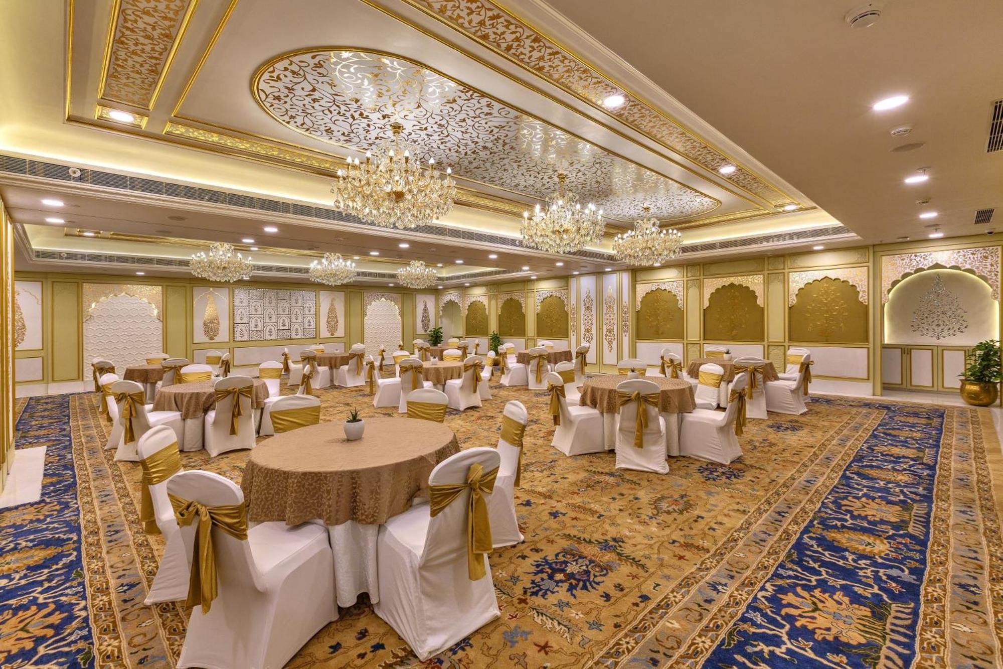 Heritage Village Resort & Spa Manesar-Гургаон Екстериор снимка