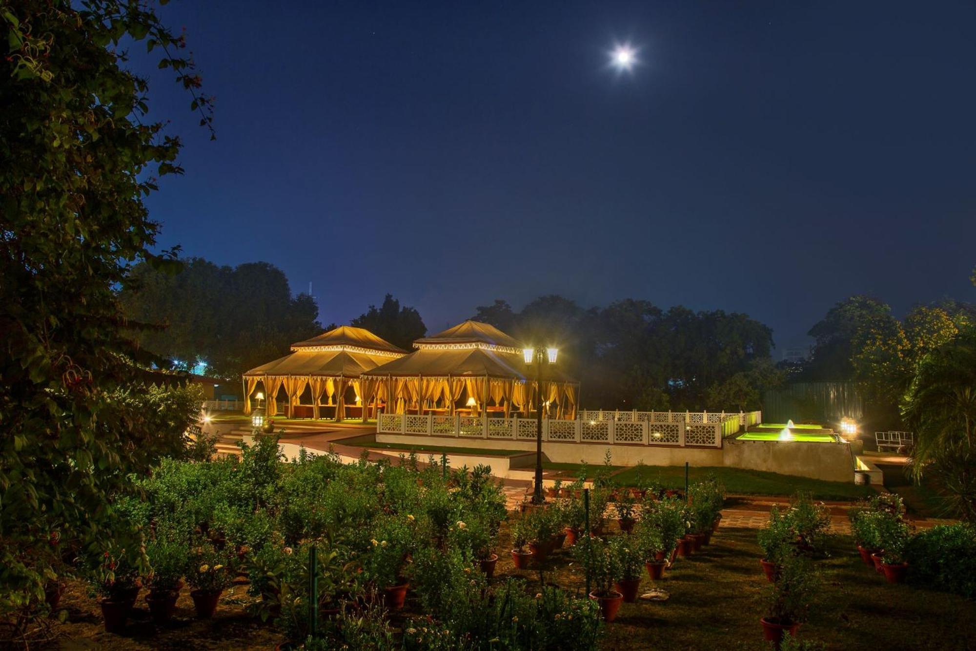 Heritage Village Resort & Spa Manesar-Гургаон Екстериор снимка
