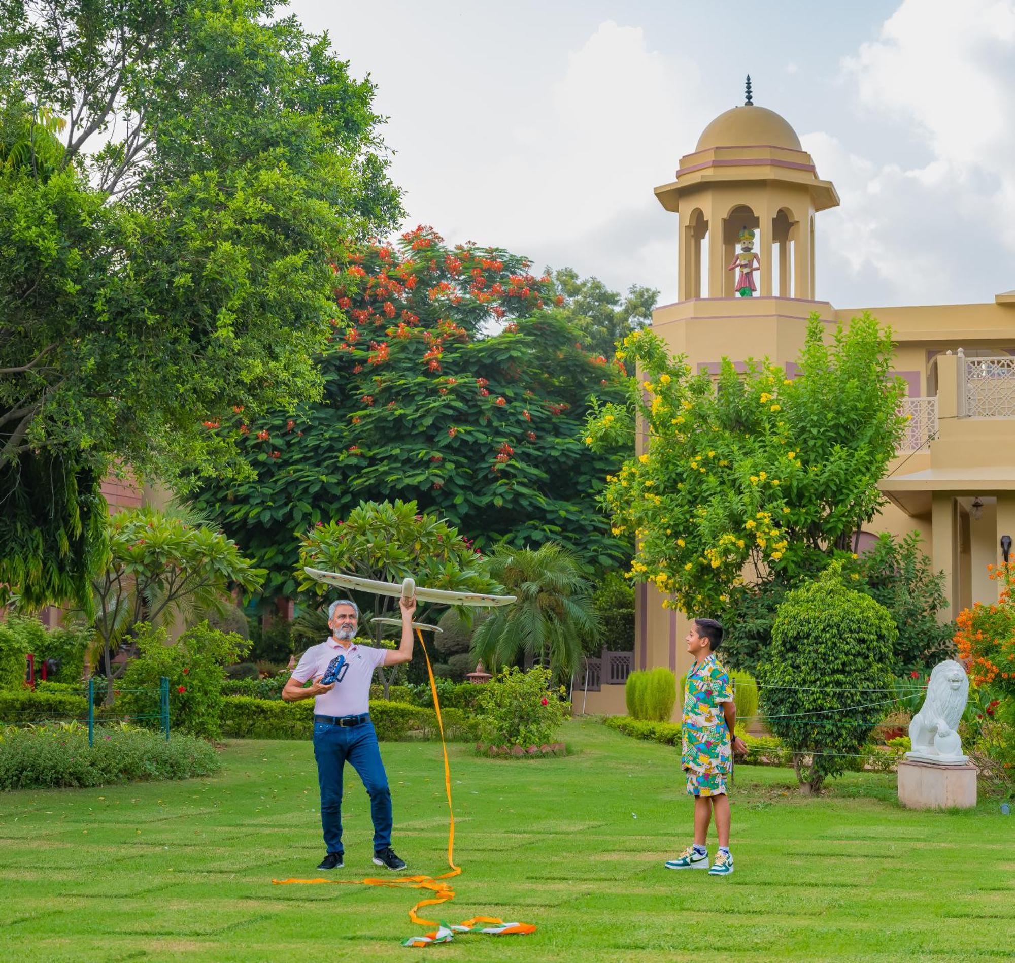 Heritage Village Resort & Spa Manesar-Гургаон Екстериор снимка